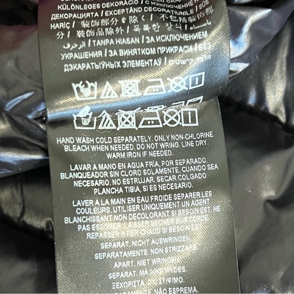 GUESS Men’s puffer bomber jacket in black, lightweight, size XL, NWOT - Picture 15 of 16